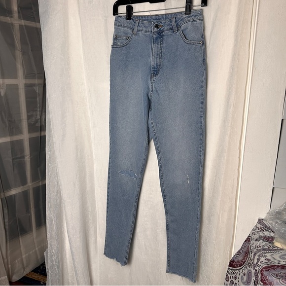 3/$20 💥 Cheap Monday Donna Fanbase High Rise Raw Hem Denim Straight Leg Jeans - Picture 16 of 16